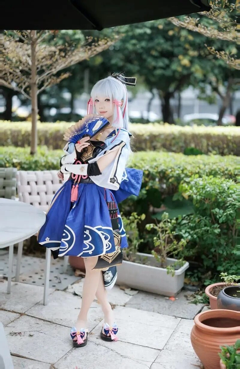 Nhìn em cosplay thế này, ai mà không mê cho được! 