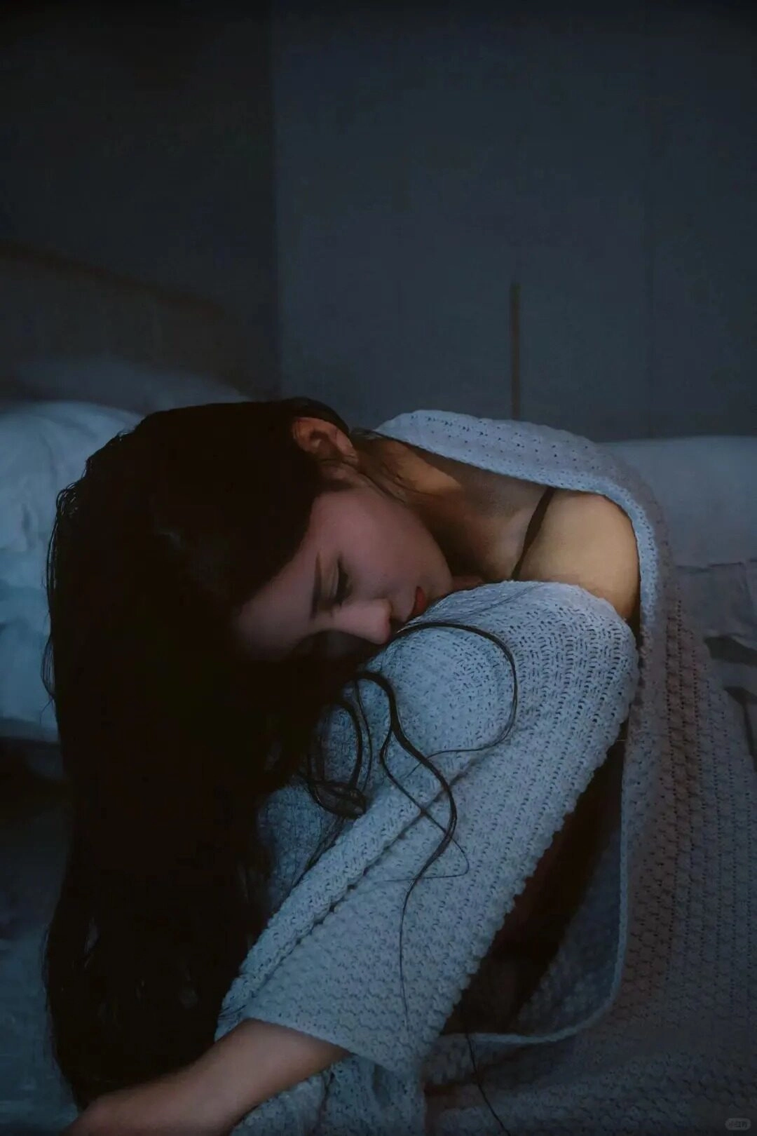 Không phải em không biết đau, chỉ là đã quá quen với nó!